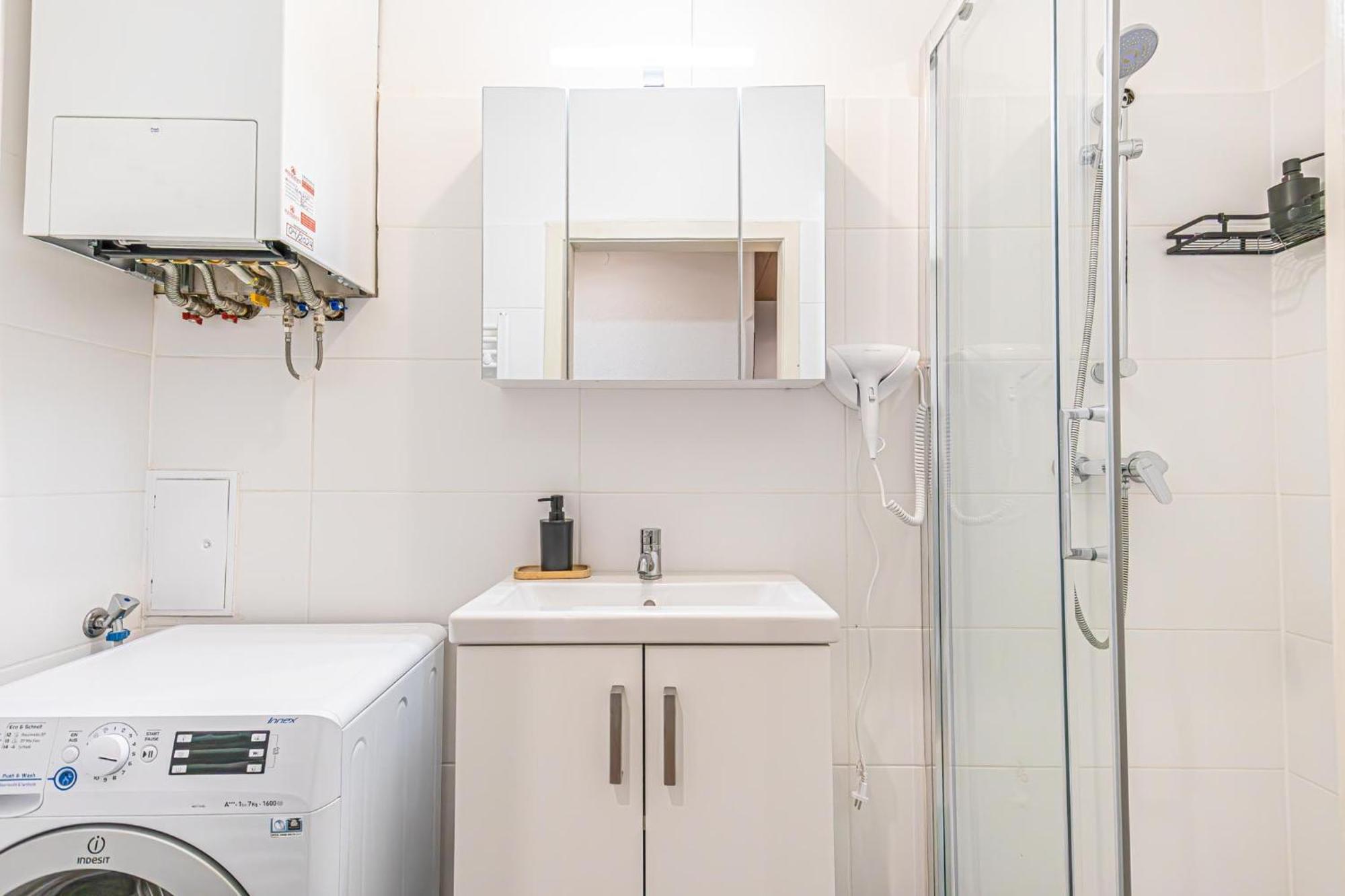 Desirable 2Br - Bookable For Longstays In Lockdown B Viena Exterior foto