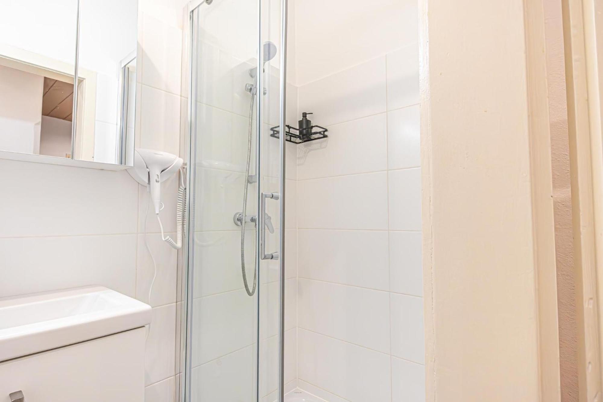 Desirable 2Br - Bookable For Longstays In Lockdown B Viena Exterior foto